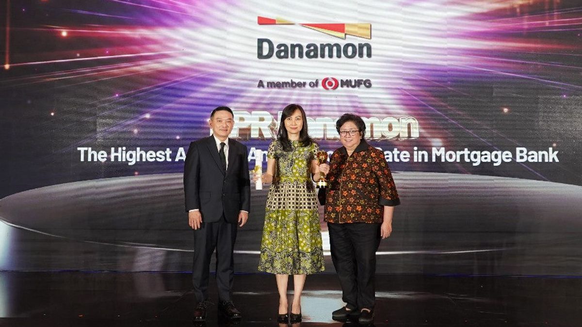 [PHOTO] Danamon Receives Award At The 2024 Indonesia Award Property