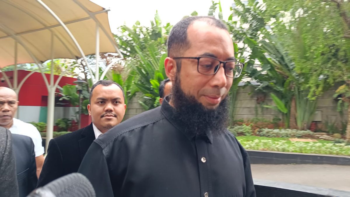 Diperiksa KPK Hari Ini Terkait Korupsi Kuota Haji, Penceramah Khalid Basalamah Pilih Irit Bicara
