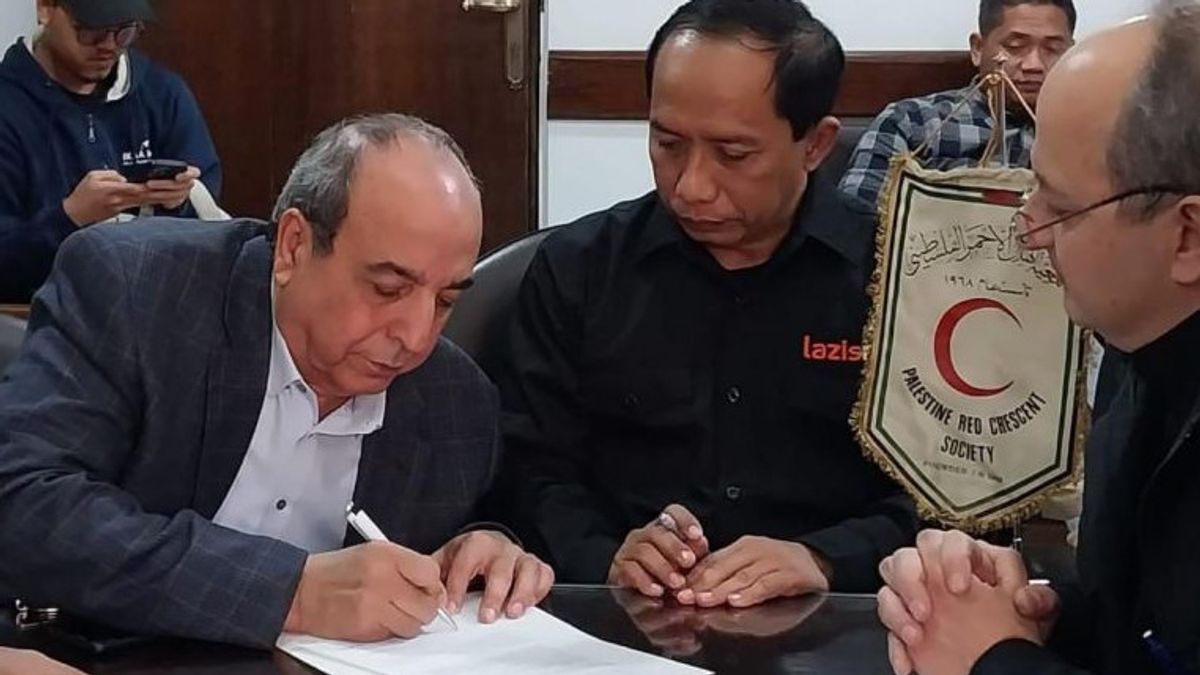 Muhammadiyah Hands Over Heart Shock Aid To Palestinian Hospital