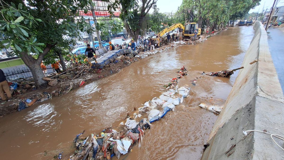 East Jakarta SDA Sub-Department Calls Embankment Broken In Kalibaru Hek Responsible For DKI Jakarta Natural Resources Service