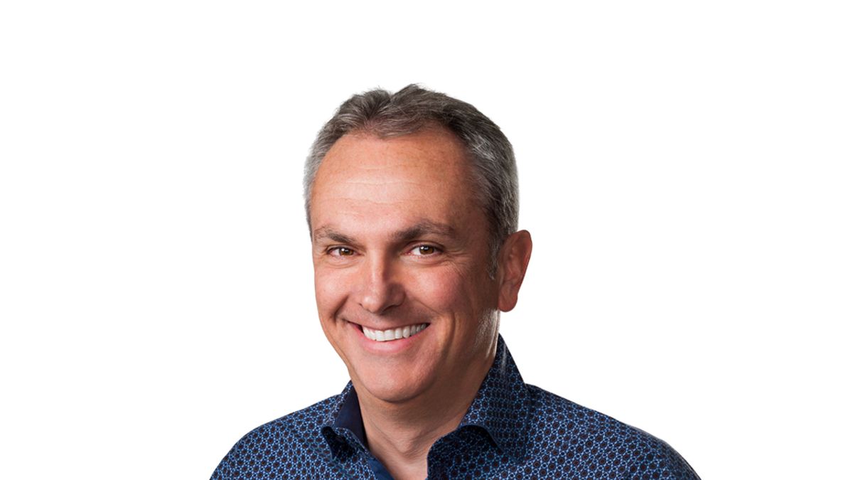 Starting Next Year, Apple Will Change Luca Maestri's Position As CFO