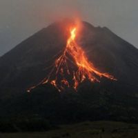 BPPTKG Jelaskan Fenomena Kilatan Petir di Gunung Merapi