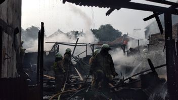 ラワマングンの人口密集地域での火災、1人が心臓発作で死亡