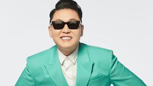 PSY Ditahan Polisi Atas Kepemilikan Obat Tanpa Resep