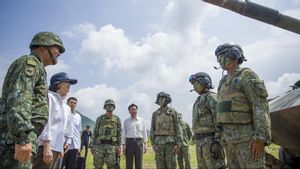 Taiwan Perpanjang Wajib Militer, Presiden Tsai Ing-wen Sebut Sistem saat Ini Tidak Efisien Atasi Ancaman China