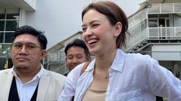 想与爱德华·阿克巴、金伯利·莱德达 完成业务,全美汽车1.8亿印尼盾