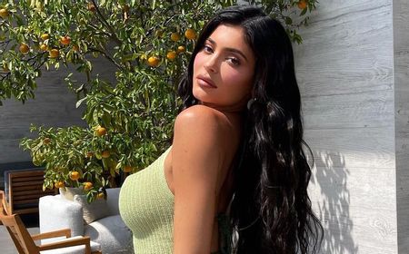 Kylie Jenner Disebut Hamil Anak Kedua dari Travis Scott