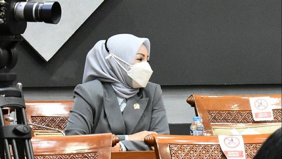 Golkar Adde Législateur Rosi Khoerunnisa Appelle à Des Sites Radicaux à Bloquer