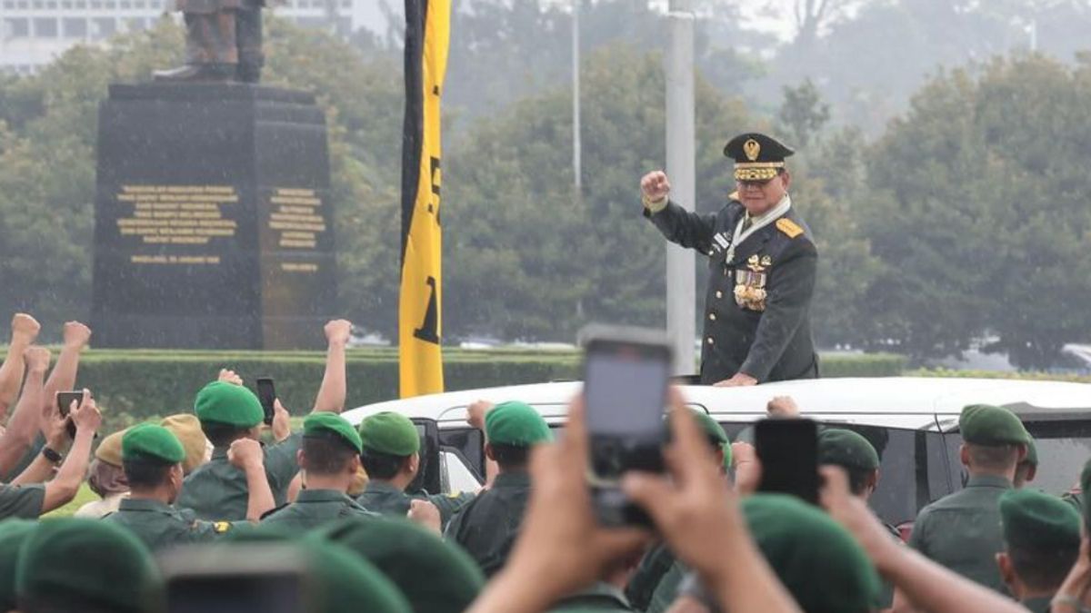 普拉博沃接受了名誉将军的晋升,Gerindra 谈到了 2024 年总统大选的结果