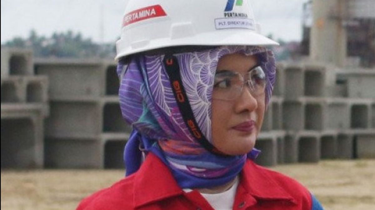 Pertamina Boss Nicke Widyawati: Dieu Merci, Il N’y Avait Pas De Victimes De La Raffinerie En Feu à Balongan