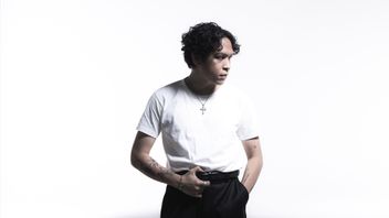 Hindia Gelar Showcase Pertama untuk <i>Doves, ‘25 on Blank Canvas</i> di Bali, 22 Maret