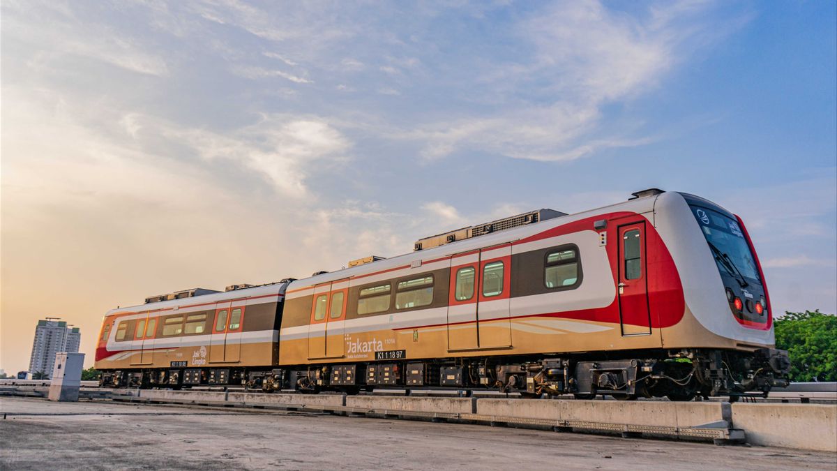 Pengangkatan Azas Tigor Jadi Komisaris LRT Disebut Jadi Cara Pemprov DKI Bungkam Pengkritik  