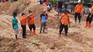 Tim Gabungan Masih Masih Mencari 1 Korban Tertimbun Longsor di Kabupaten Agam Sumbar