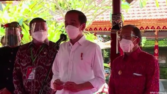 乔科夫访问巴厘岛审查疫苗接种计划