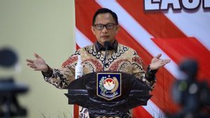 Le ministre de l’Intérieur Tito se remise à l’appareil si les conclusions du PPATK sont vraies qu’il y a un chef de la zone de jeu en ligne