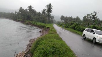 BPBD安汶为河水周围的居民举办特别灾难警报培训