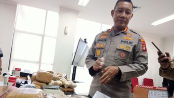 追捕毒品一个月后,警方逮捕了87名毒贩,金额为15亿印尼盾