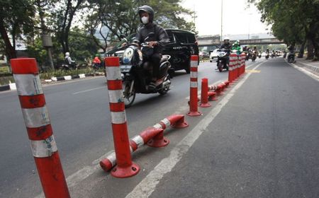 Mata Kucing di Jalur Sepeda DKI Gantikan Stick Cone Rusak