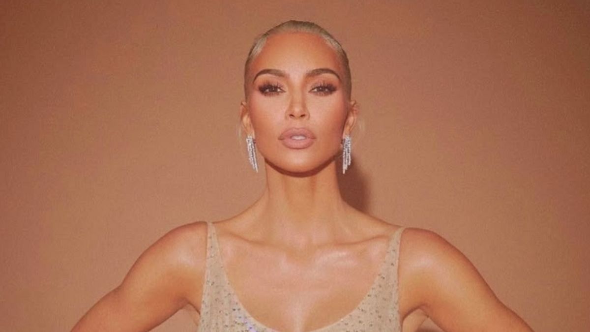 Kim Kardashian Dikritik Pakai Gaun Marilyn Monroe, Desainer: Salah Tetap Salah