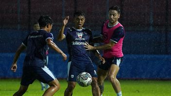 Luis Milla Janjikan Persib Bandung Bermain Agresif di Kandang Arema FC