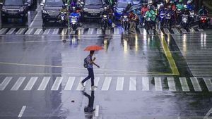 Cuaca Jakarta Hari Ini: Hujan Berpotensi Guyur Ibu Kota Siang Hari