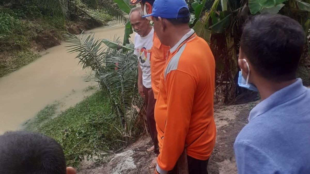 Merbau River Overflows 5 Villages Submerged By Flood