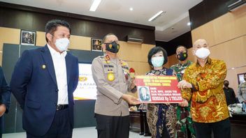 Many Officials Get Pranked For Rp2 Trillion Donation: Proof That Our Leaders Are Not Immune To Hoaks
