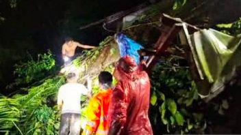 山体滑坡灾难和洪水因大雨而袭击安汶