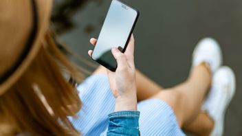 Temuan Terbaru, Durasi Mengakses <i>Smartphone</i> Tidak Berkaitan dengan Memburuknya Kesehatan Mental