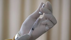 Kasus COVID-19 Melonjak Lagi, DPR Ingatkan Pemerintah Genjot Vaksinasi