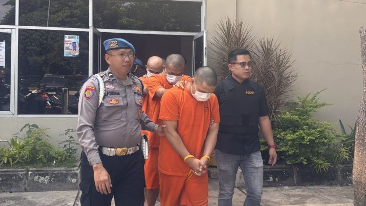 Compact In Crime, Father-son Involved In Robbery Arrested By Police In Bandung