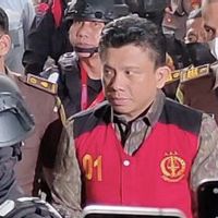 Arriving At The South Jakarta District Court, Ferdy Sambo And Putri Chandrawathi Diwawal Ketat