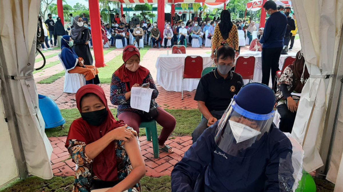 Riau Islands Receive 100 Thousand Dose Of Sinopharm Vaccine From Singapore's Temasek Foundation