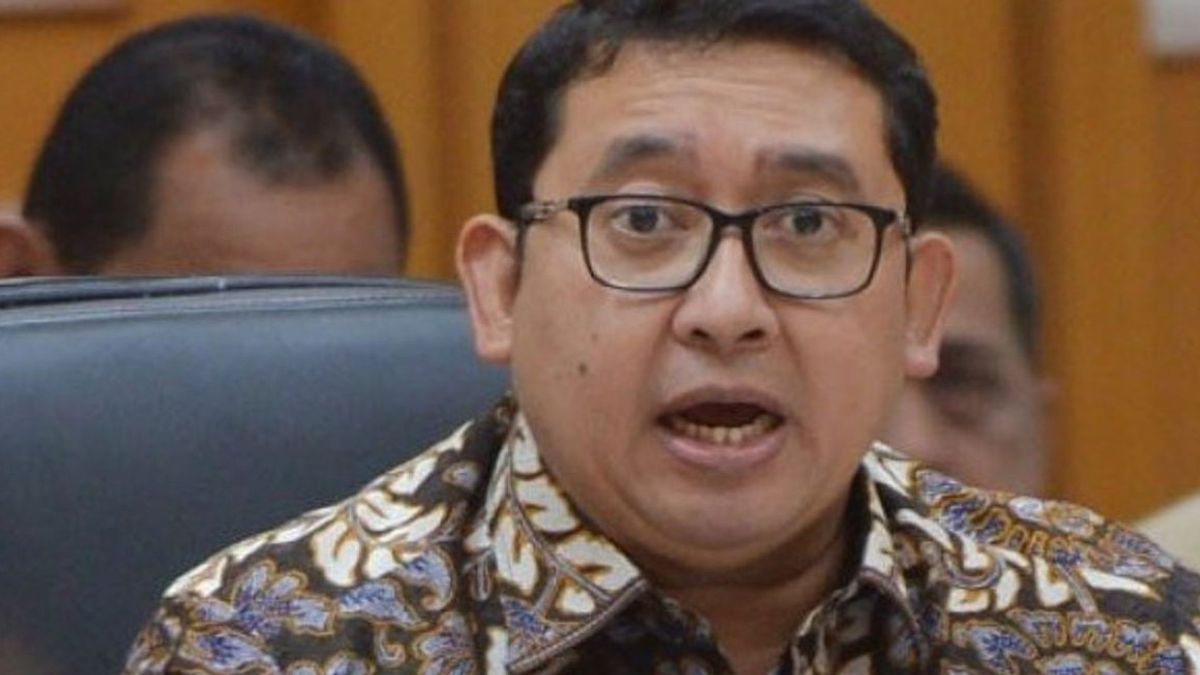 年终说明，Fadli Zon表示印度尼西亚的民主正在衰落，寡头政治正在加强