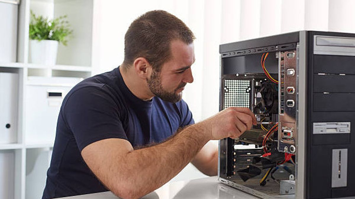 How To Install A PC From Scratch: Complete Step By Step Guide