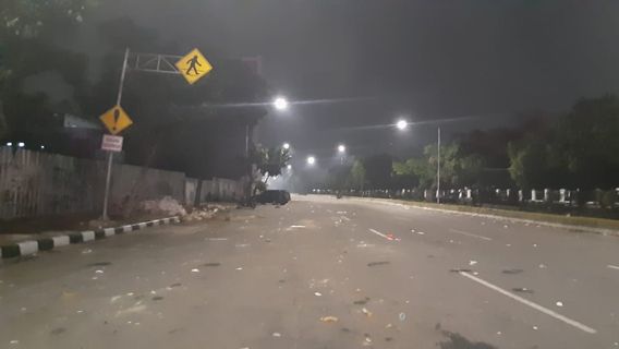 Anies Jamin Jalanan Kotor Sisa Kericuhan Dibersihkan Malam Ini