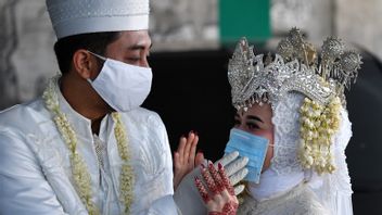 Marriage In Jakarta Mandatory Vaccination, Including Family, Guests And Officers