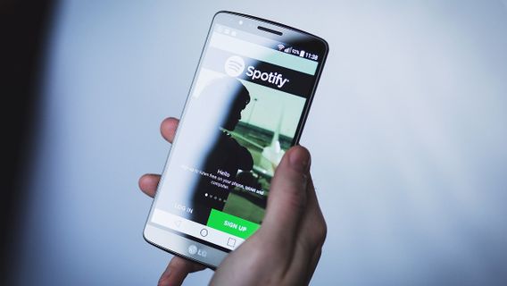 <i>Duh</i>! Spotify Gagal Memblokir Lirik Eksplisit Lagu Olivia Rodrigo, Dua Lipa, dan Kanye West