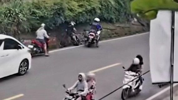 5 Fakta Patwal Polisi di Puncak Tendang Pemotor hingga Dicopot