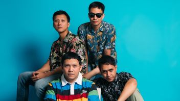 Holy City Rollers Soroti Fenomena Sosial di Single Terbaru, <i>The Society</i>