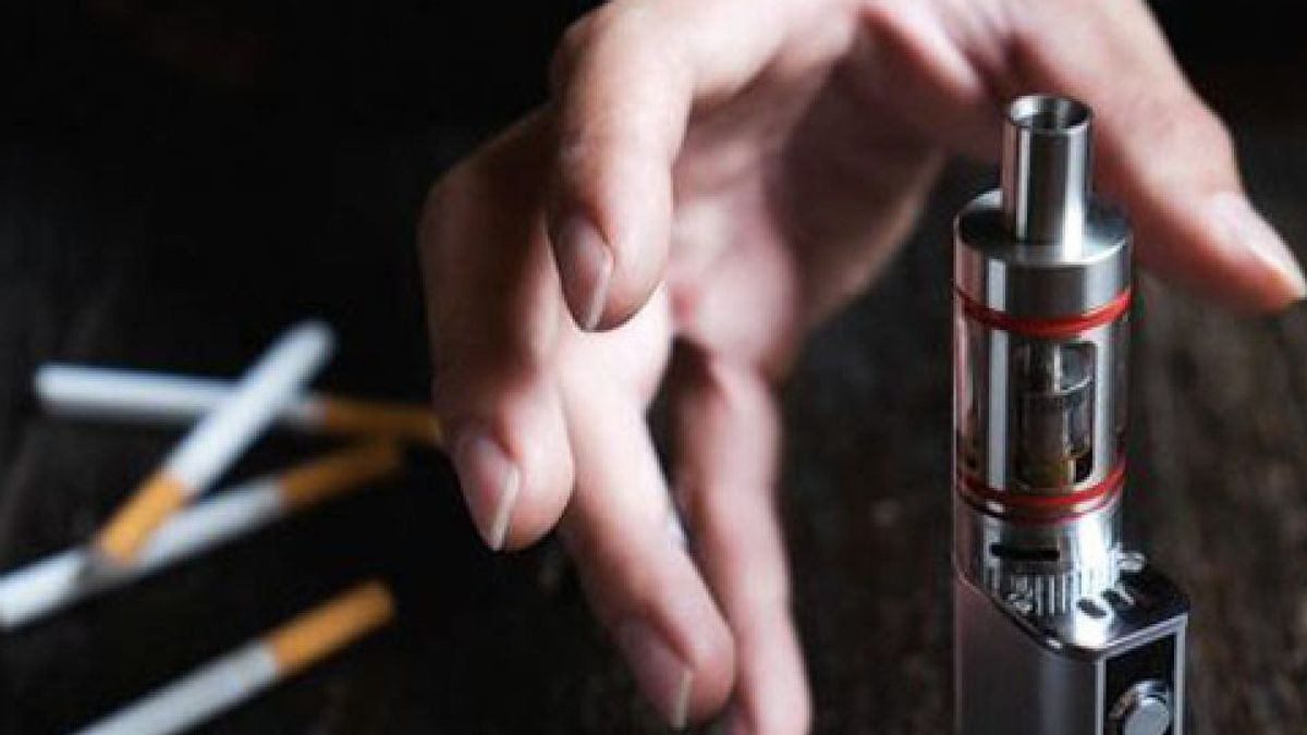 DPR Nilai Larangan Vape Masuk Akal: Kurangi Gaya Hidup Tidak Sehat Anak Muda