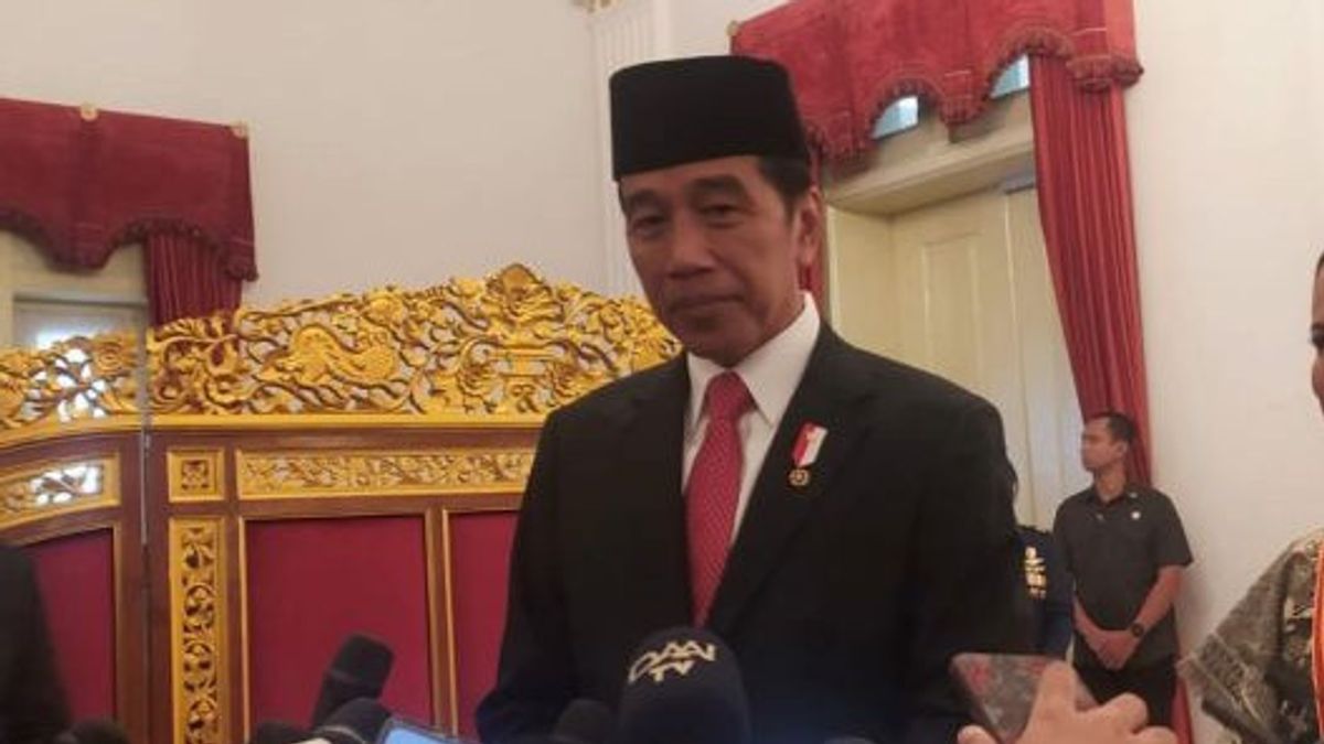 Jokowi Awarded The Honorary Sign Of The President Of FiFA In November 2023