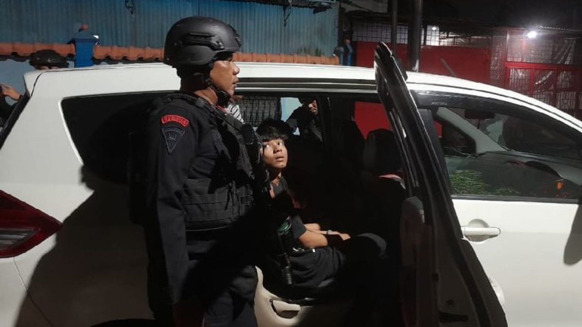 Brimob Poldasu Tangkap 8 Begal di Medan