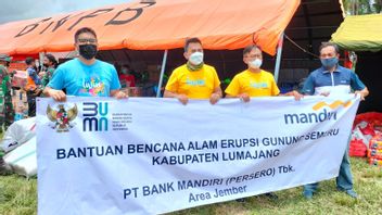 Bank Mandiri Distributes Aid For Victims Of Mount Semeru Eruption