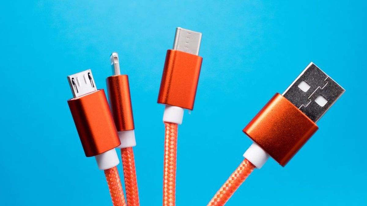 Pembaruan Kabel USB Type-C: Dukung Pengisian Daya Hingga 240 Watt