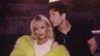 Focus On Each Other's Careers, Barry Keoghan And Sabrina Carpenter Called Breaking Up