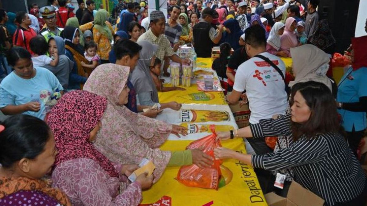 Central Java Provincial Government Deploys 70 Thousand Liters Of Cooking Oil To Stabilize Prices