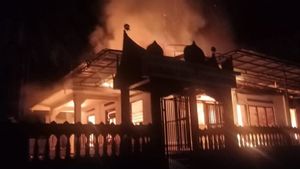 Masjid Taqwa Tantaman di Agam Sumbar Terbakar