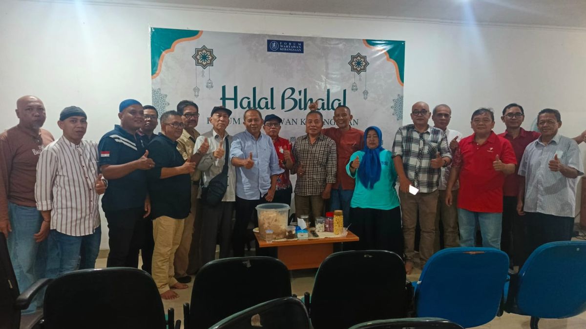 FWK Soroti Communications Publiques Prabowo-Gibran lors de la crise énergétique qui s'enfonce