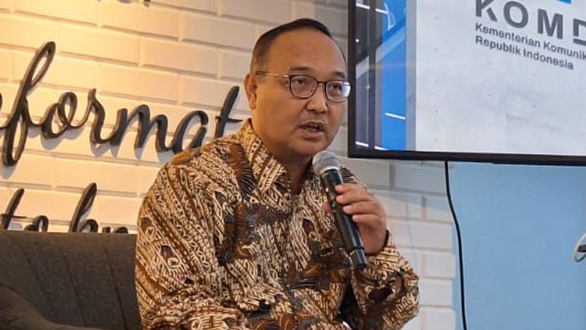 Komdigi Pelajari Aturan China yang Wajibkan Influencer Miliki Sertifikasi